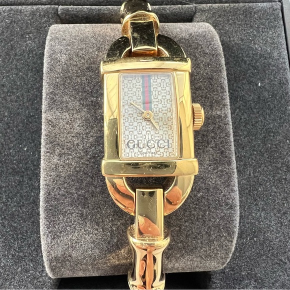 GUCCI Yellow Gold Bamboo Bangle Watch - Picture 6 of 16